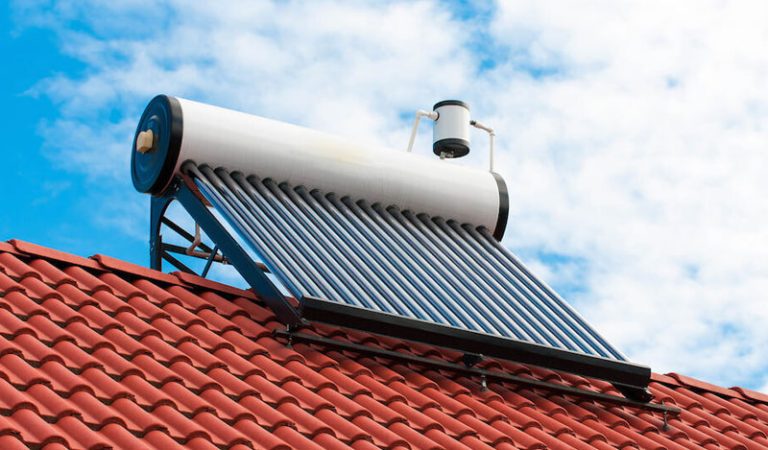 solar water heater in Dubai